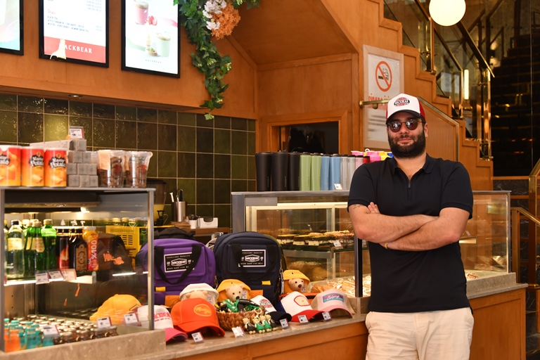 Cem Kaya :  Mack Bear Coffee Co.  Günün Koturmacasnda Keyifli Bir Mola Vermek çin deal Bir Adres
